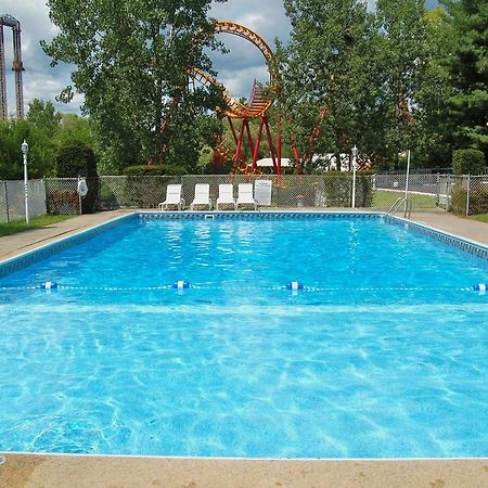קווינסבורי Wakita Court Motel מראה חיצוני תמונה