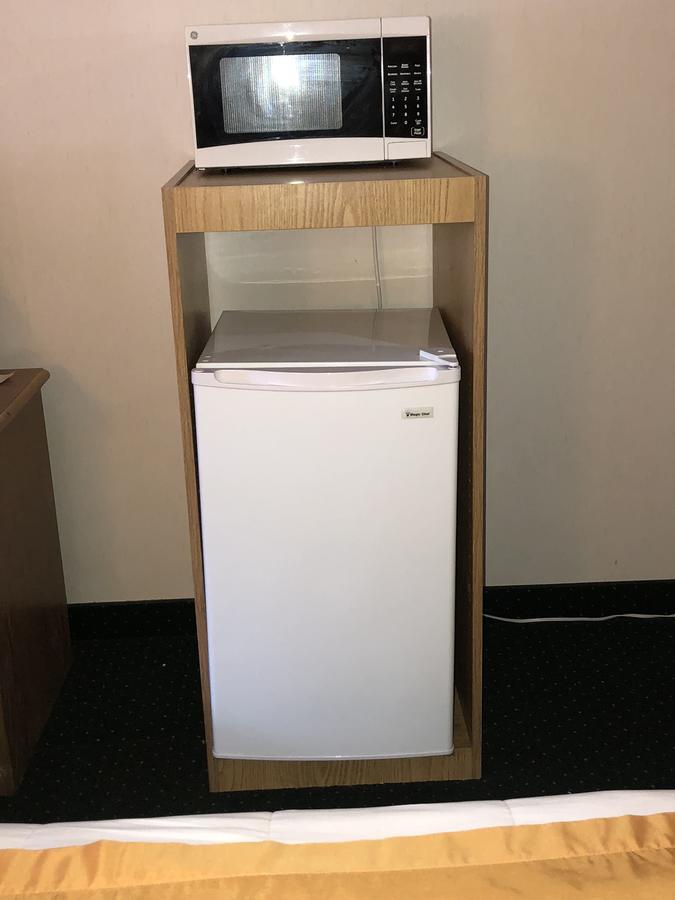 קווינסבורי Wakita Court Motel מראה חיצוני תמונה