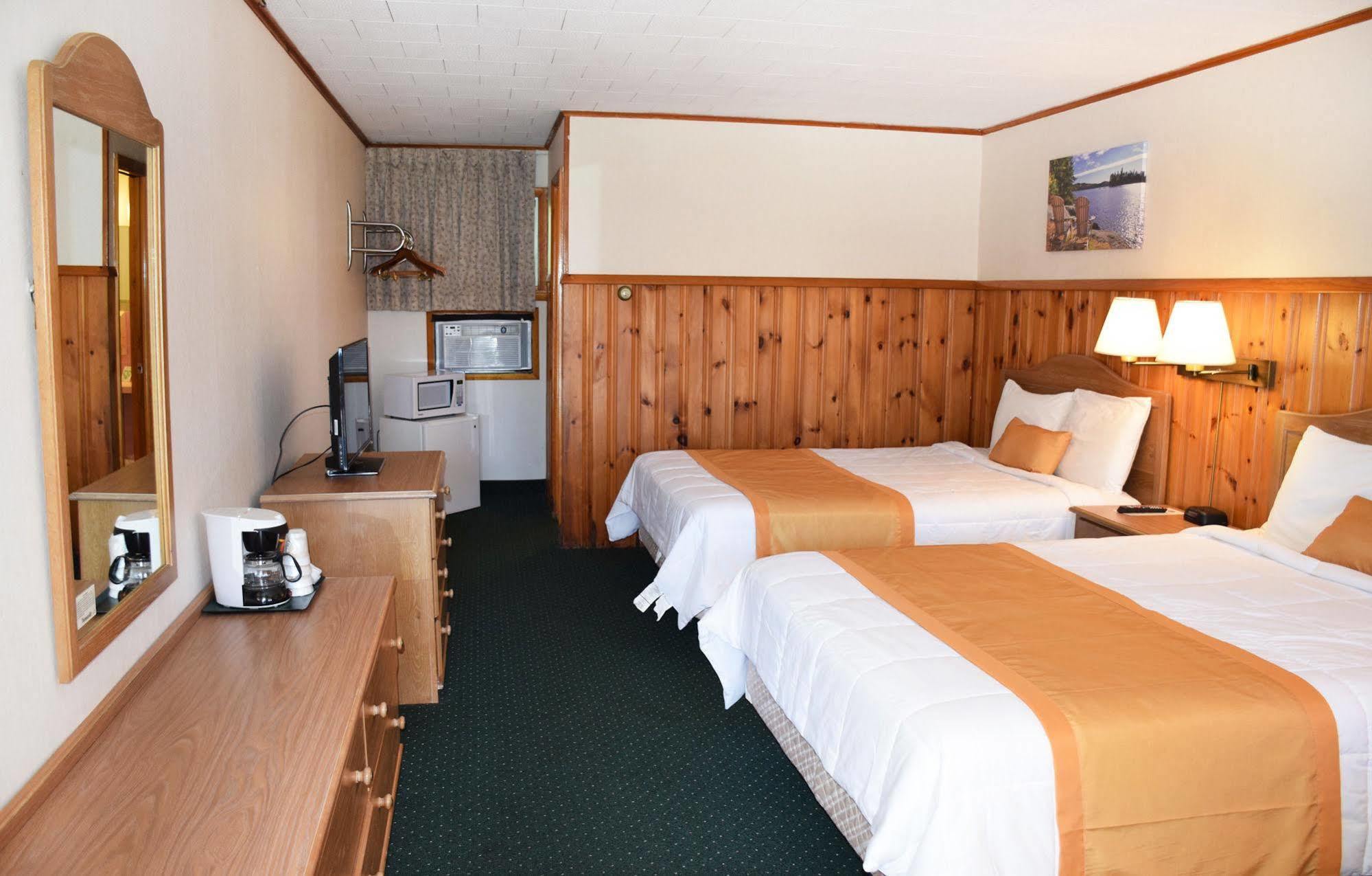קווינסבורי Wakita Court Motel מראה חיצוני תמונה